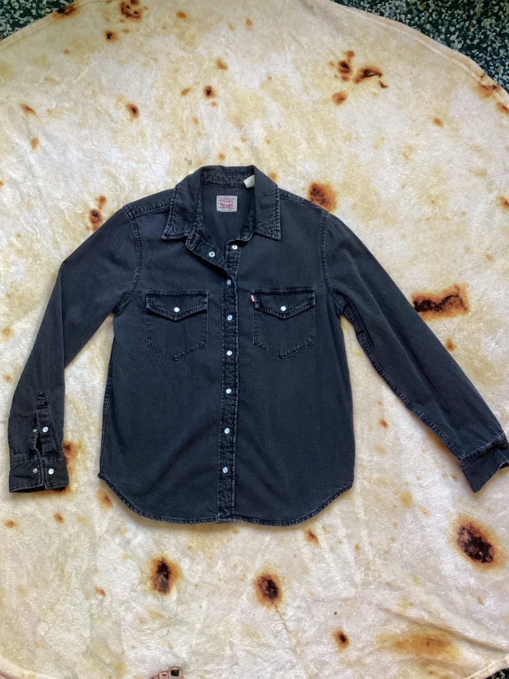 Levi’s Black Top